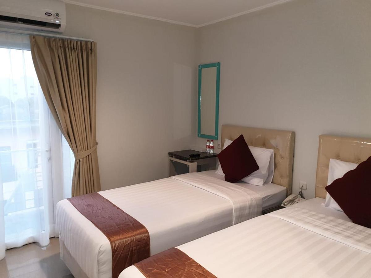 Aruuman Hotel Simpanglima Semarang Luaran gambar
