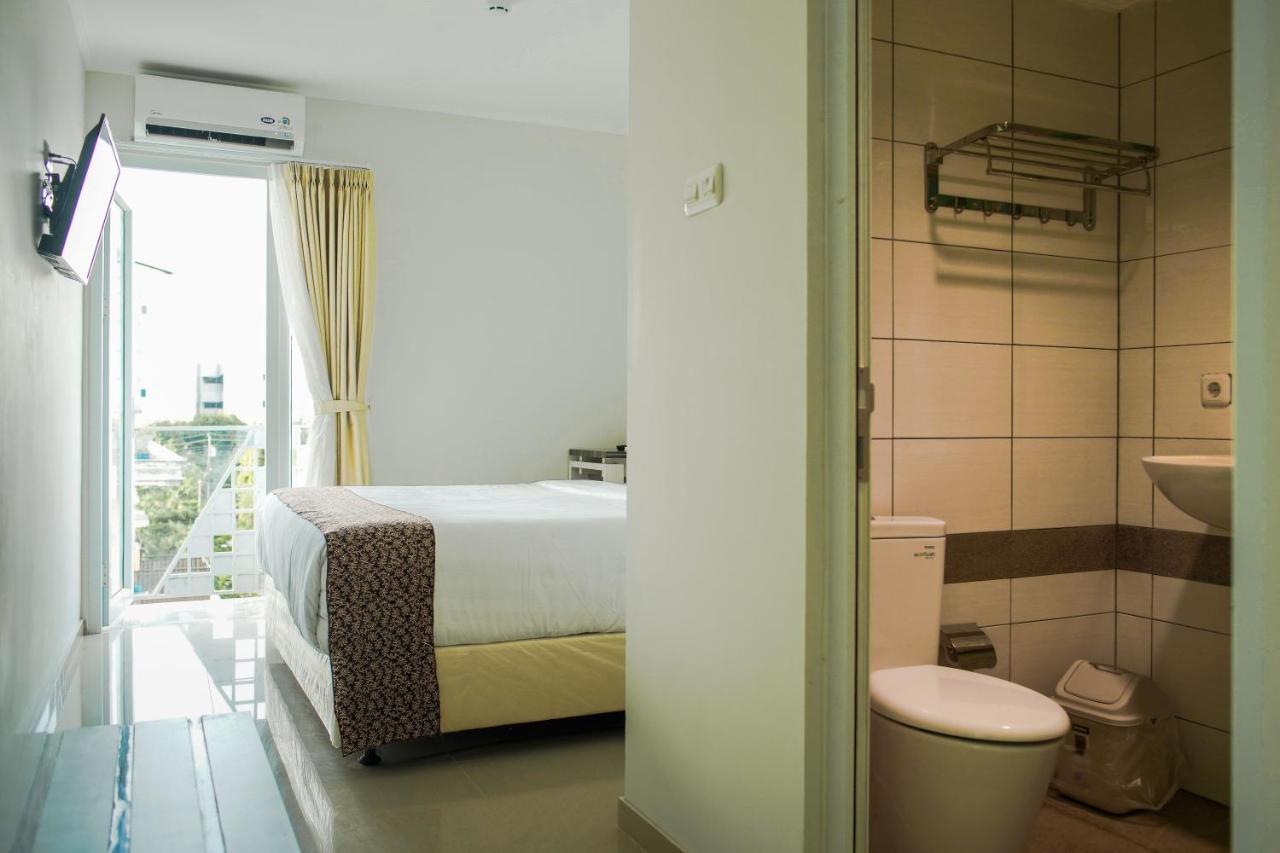 Aruuman Hotel Simpanglima Semarang Luaran gambar