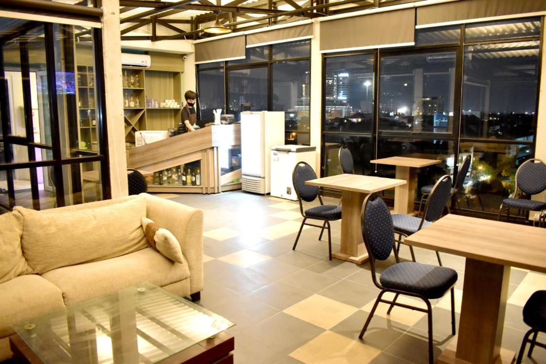Aruuman Hotel Simpanglima Semarang Luaran gambar