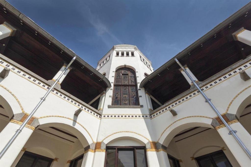 Aruuman Hotel Simpanglima Semarang Luaran gambar